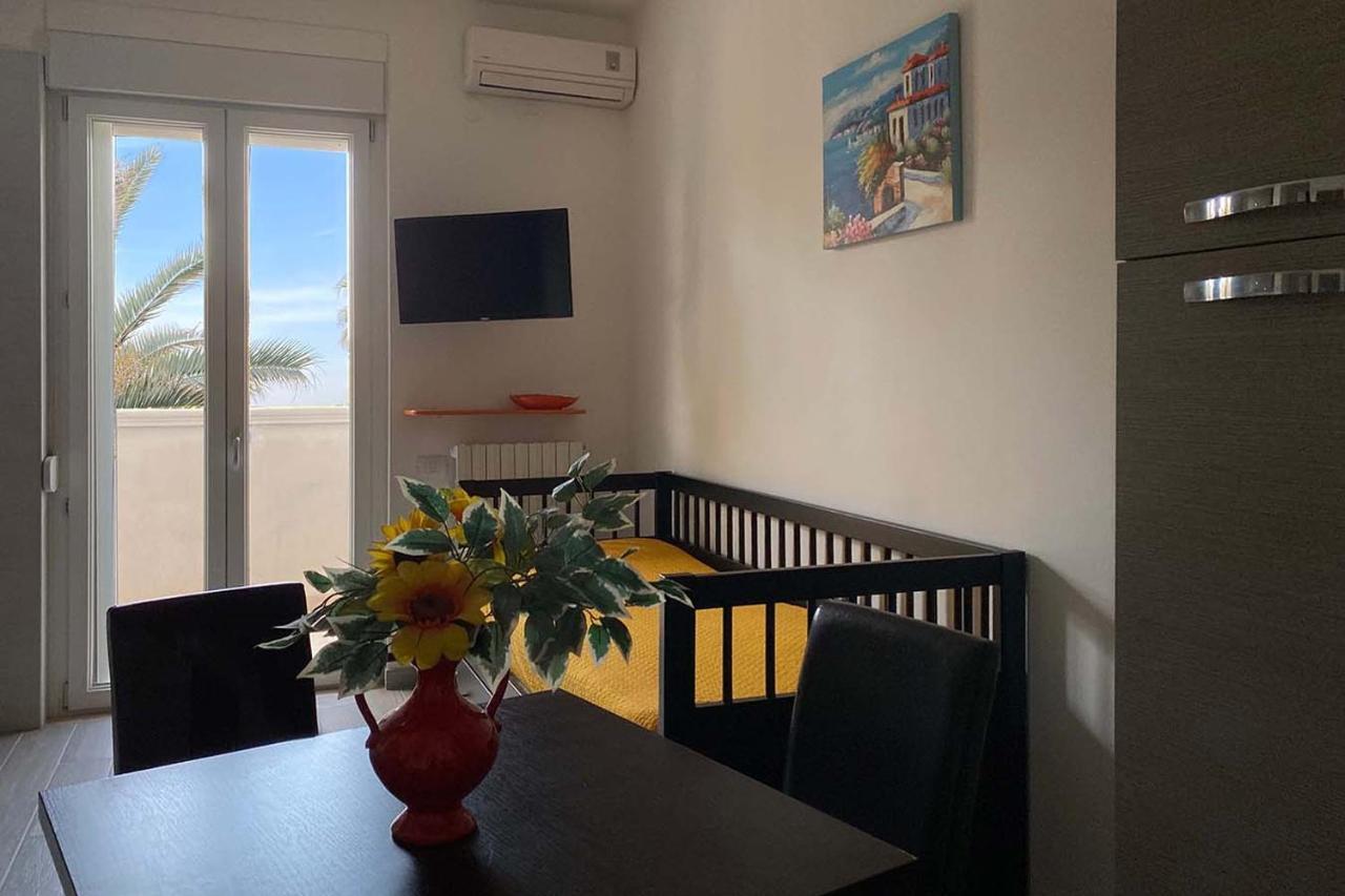 Bluebay Residence Resort Tarente Buitenkant foto