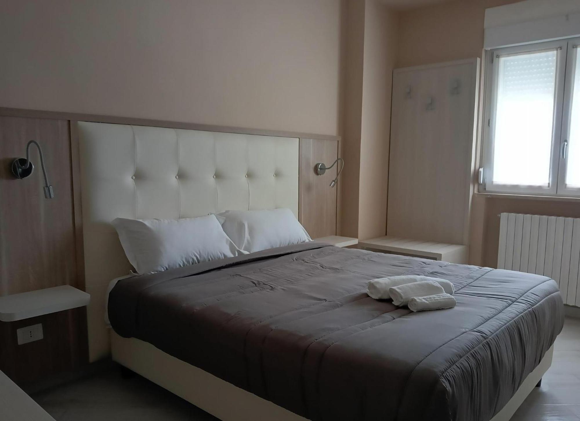 Bluebay Residence Resort Tarente Buitenkant foto